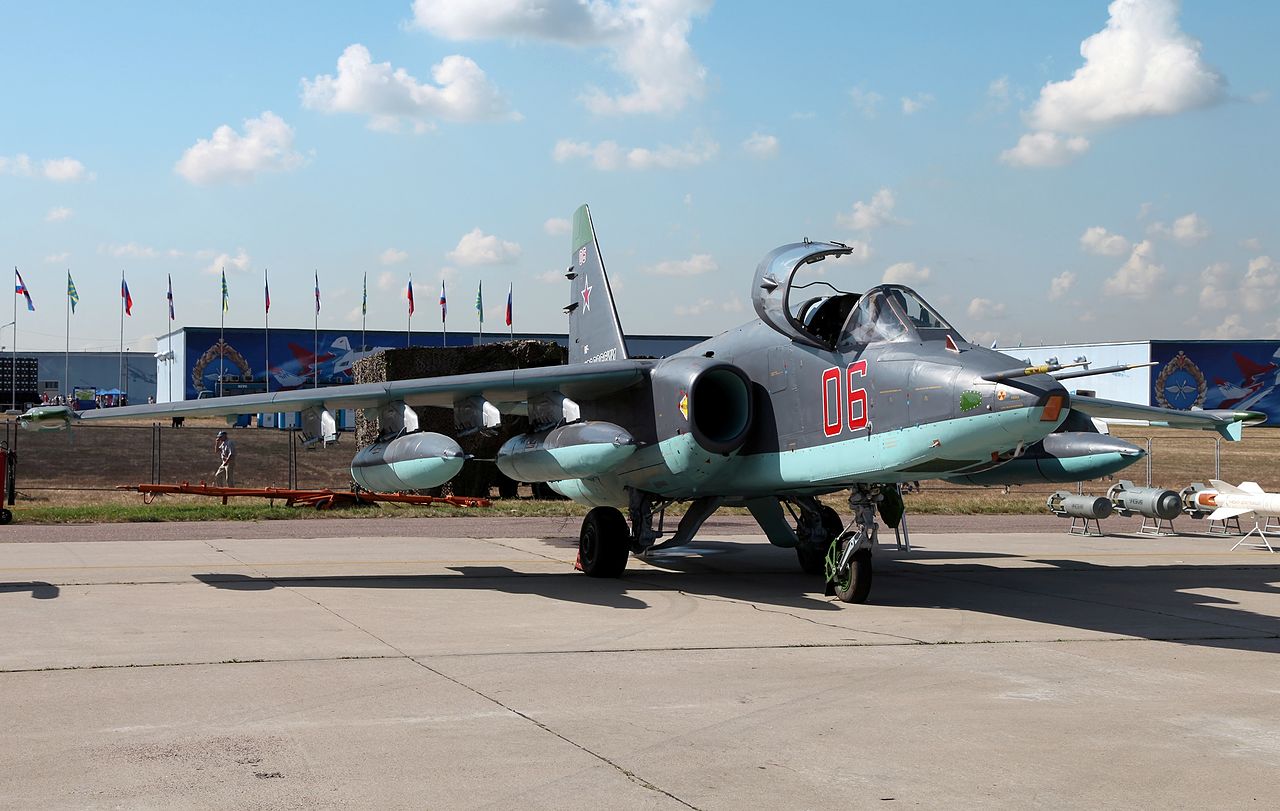 1280px-Sukhoi_Su-25SM_%282%29.jpg