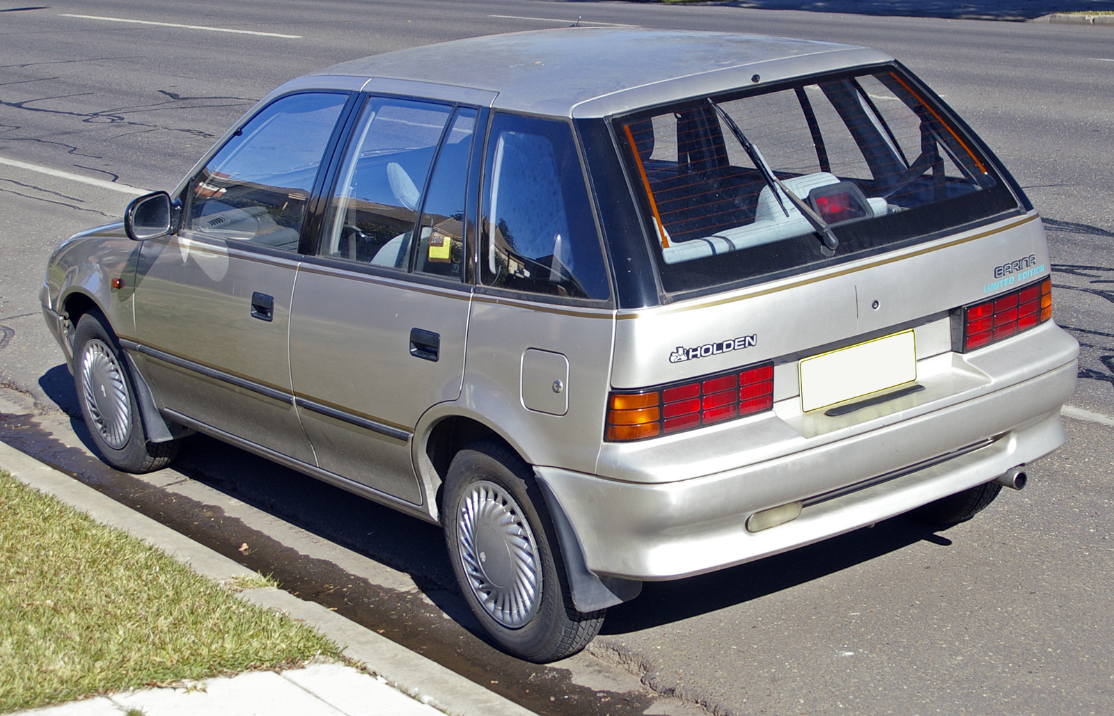 1990-1991_Holden_MF_Barina_Limited_Edition.jpg