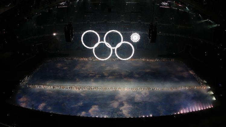 2014-winter-olympic-games-opening-20140207-163317-713.jpg