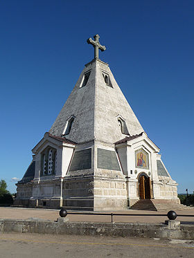 280px-St_Nicholas_church_Sevastopol_2009_G1.jpg