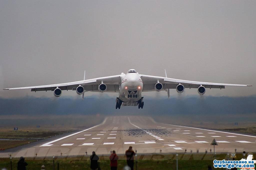 83271220009045_antonov-an-225-mriya.jpg