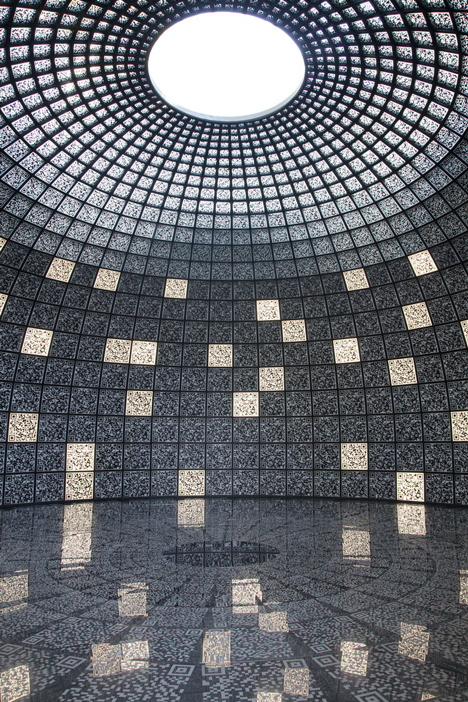 Dezeen_Russian-Pavilion_2.jpg