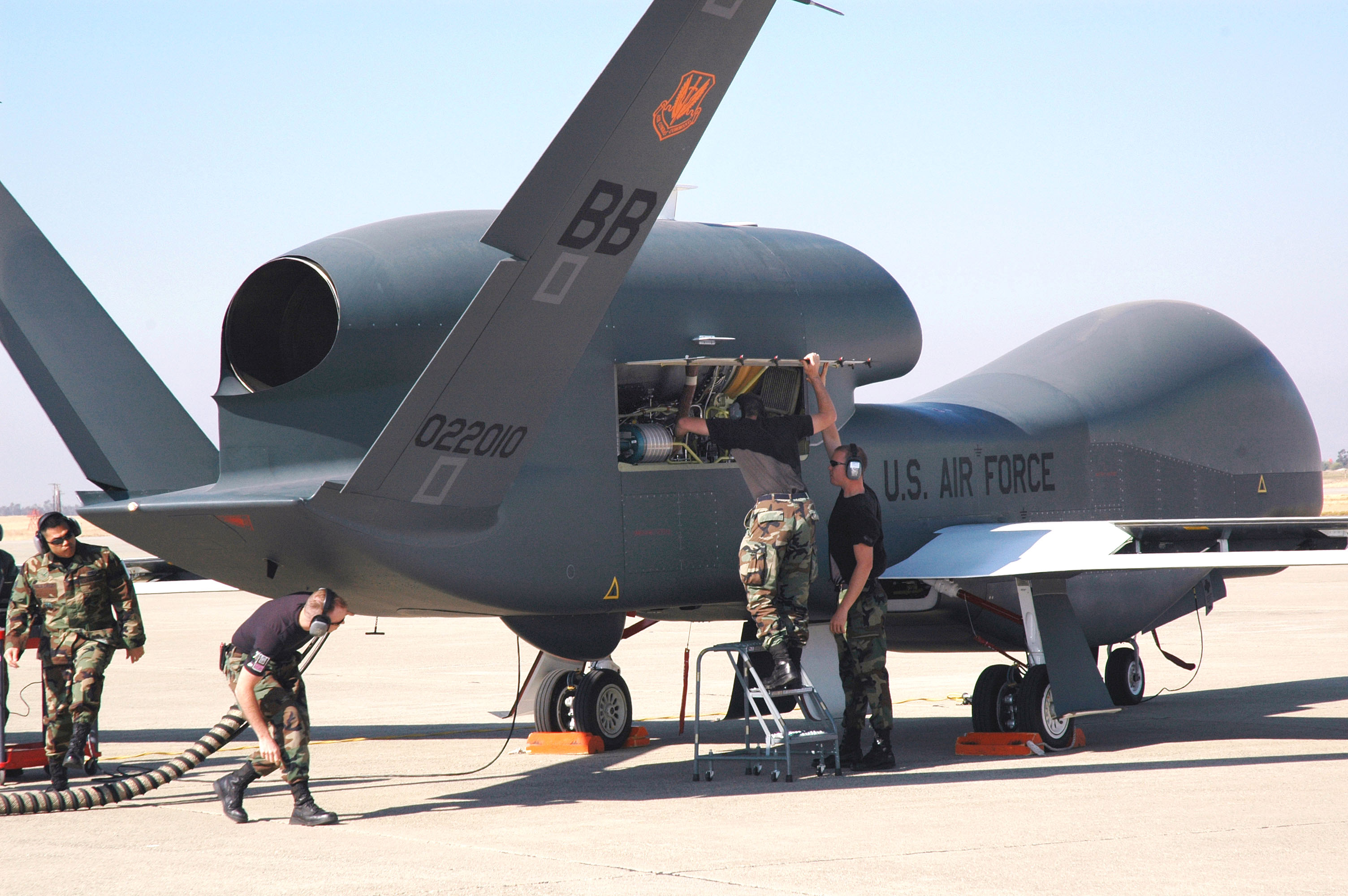 RQ-4_Global_Hawk.jpg