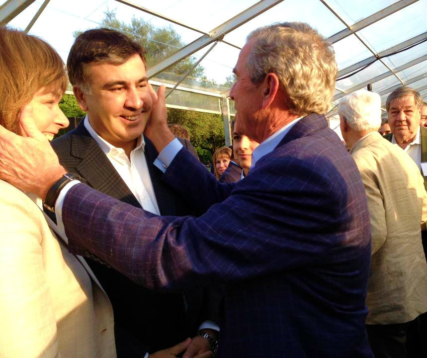 sandra-roelofs-mikheil-saakashvili-george-w-bush-2013-04-25.jpg